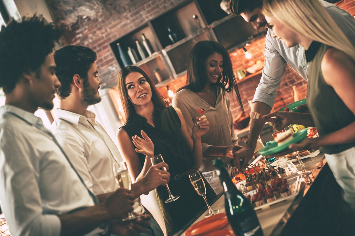 Как составить мясную тарелку к красному вину